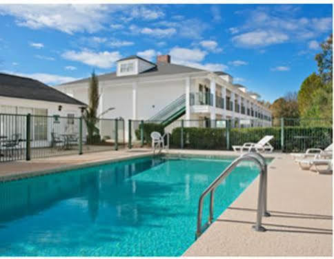 Hotel Baymont By Wyndham Tullahoma Exterior foto